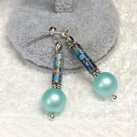 🦋✨Blue sea sediment Jasper and baby blue pearl like earrings -very pretty - Picture 5 of 8